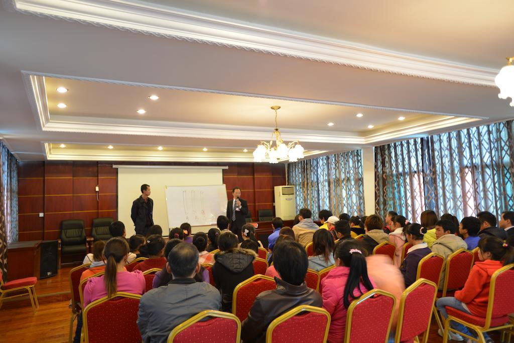 Lanting Yipin Hotel 香格里拉 外观 照片