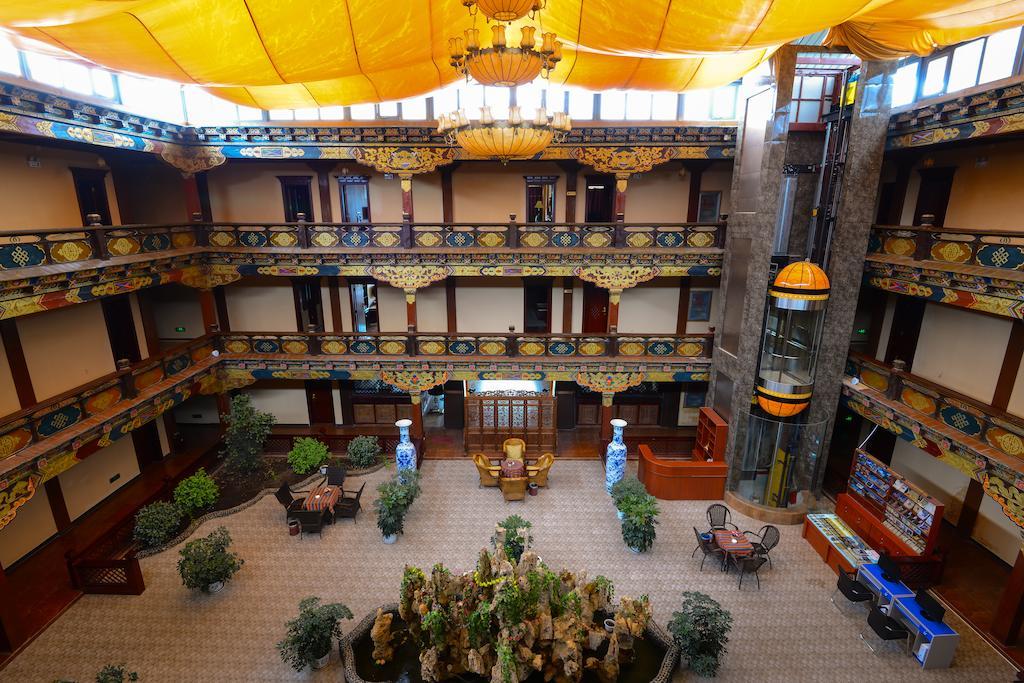 Lanting Yipin Hotel 香格里拉 外观 照片